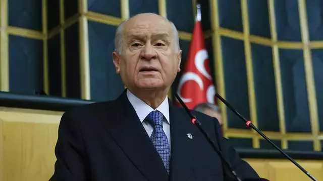 Bahçeli: İpsiz sapsızların 'Biz komisyoncu değiliz' zırvasına sığınmaları değersiz