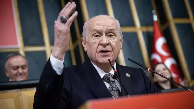 Bahçeli: İpsiz sapsızların 'Biz komisyoncu değiliz' zırvasına sığınmaları değersiz