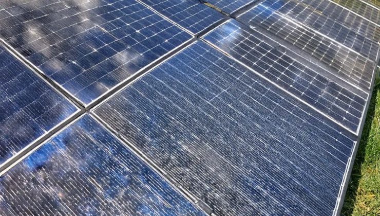 Güneş Panelleri Yağmurlu Havada Elektrik Üretebilir Mi?